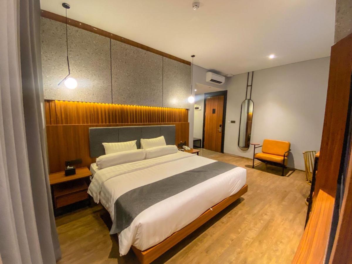 Nata Azana Hotel Solo Eksteriør billede